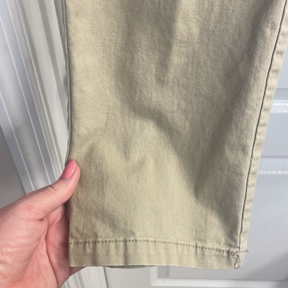 Men’s Old Navy Athletic fit Khakis - Picture 2 of 13